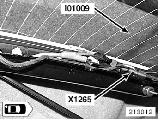 G00496098