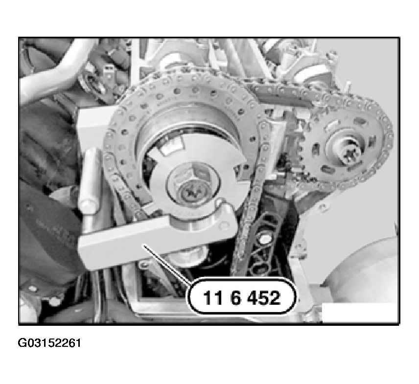 G03152261