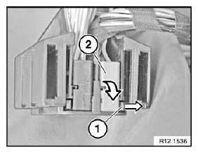 G04777975