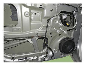 G12597117