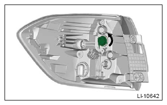G13200825